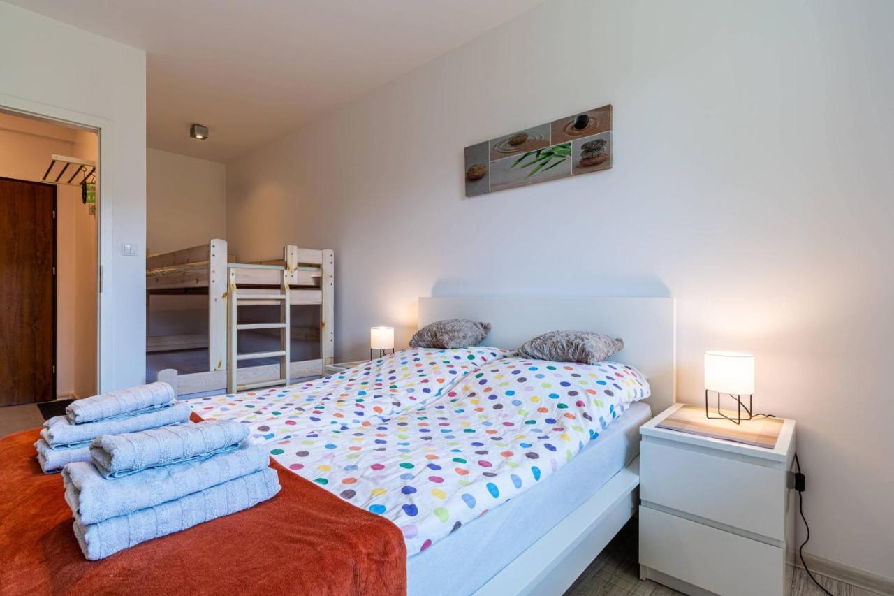 Apartament Ustronny *